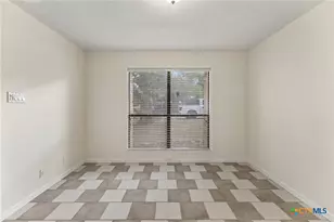 4330 Holw Hl Dr, San Antonio, TX 78217 - Photo 6