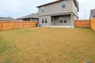 1696 James St, New Braunfels, TX 78130 - Photo 4