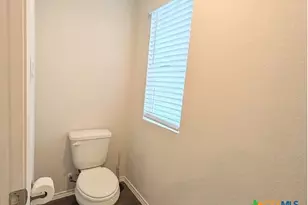 1696 James St, New Braunfels, TX 78130 - Photo 16