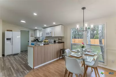 1901 Pecan Street, San Marcos, TX 78666 - Photo 10