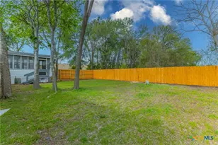 1901 Pecan St, San Marcos, TX 78666 - Photo 24