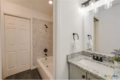 6913 Shannon Drive, Austin, TX 78724 - Photo 10