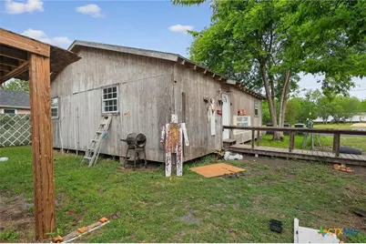 2011 N Jecker, Victoria, TX 77901 - Photo 24
