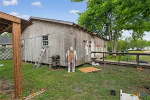 2011 N Jecker, Victoria, TX 77901 - Photo 24