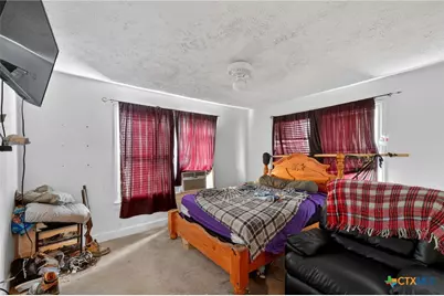 2011 N Jecker, Victoria, TX 77901 - Photo 12