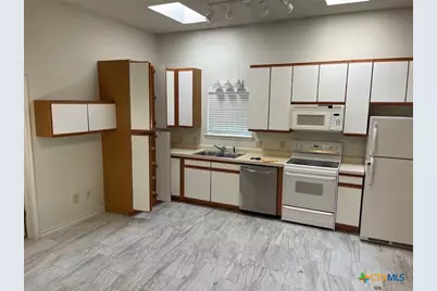 1375 Canyon Trace #B, Canyon Lake, TX 78133 - Photo 4