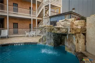 1247 Gruene Rd, New Braunfels, TX 78130 - Photo 8