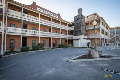 1247 Gruene Road #302, New Braunfels, TX 78130 - Photo 6