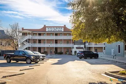 1247 Gruene Road #302, New Braunfels, TX 78130 - Photo 4