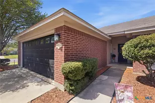 102 Palomino Ln, Victoria, TX 77904 - Photo 4
