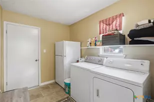 102 Palomino Ln, Victoria, TX 77904 - Photo 22