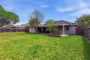 102 Palomino Ln, Victoria, TX 77904 - Photo 24