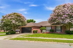 102 Palomino Ln, Victoria, TX 77904 - Photo 2