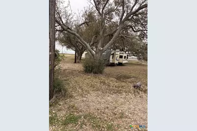14 Pelican Point, Port Lavaca, TX 77979 - Photo 2