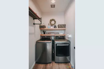 324 Brushy Creek, Victoria, TX 77904 - Photo 14