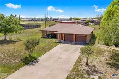 307 Pheasant Drive, Victoria, TX 77905 - Photo 32