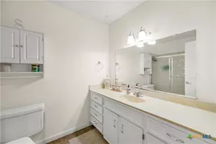 307 Pheasant Dr, Victoria, TX 77905 - Photo 14