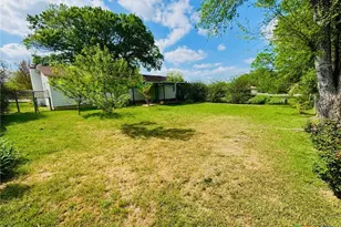 302 N 28th St, Gatesville, TX 76528 - Photo 18