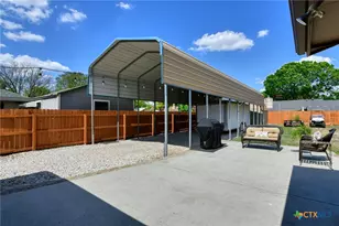 1327 Sea Breeze, New Braunfels, TX 78130 - Photo 16