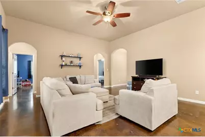 820 Mission Hills Drive, New Braunfels, TX 78130 - Photo 4