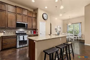 820 Mission Hills Dr, New Braunfels, TX 78130 - Photo 8