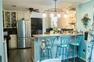 309 Hessler Dr, Hallettsville, TX 77964 - Photo 4