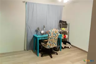 309 Hessler Dr, Hallettsville, TX 77964 - Photo 12