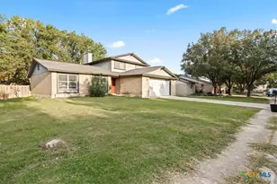 11926 Holm Oaks Dr, San Antonio, TX 78249 - Photo 2