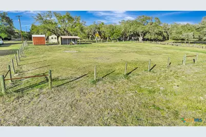 405 Camino Drive, Victoria, TX 77905 - Photo 10