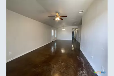 202 Lowes Boulevard #A, Killeen, TX 76542 - Photo 2