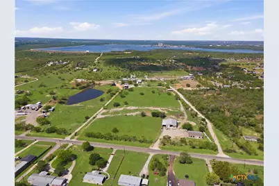 7293 Fm 327, Elmendorf, TX 78112 - Photo 26