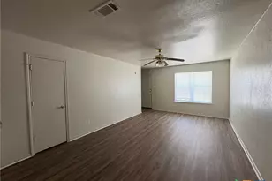 4210 Primrose Dr, Copperas Cove, TX 76522 - Photo 4