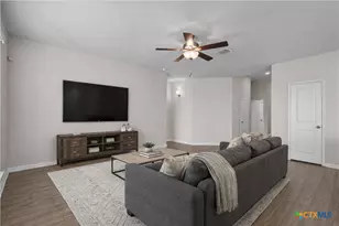 1037 Shelby Dr, Belton, TX 76513 - Photo 4