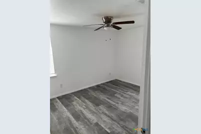 605 N 11th Street, Copperas Cove, TX 76522 - Photo 2