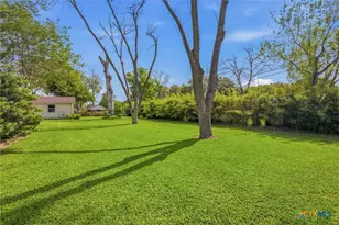 501 Dundee St, Victoria, TX 77904 - Photo 44