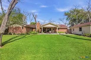 501 Dundee St, Victoria, TX 77904 - Photo 40