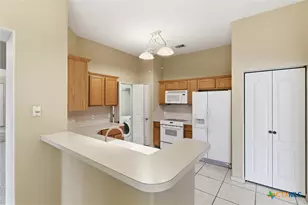 197 Thomas Dr, Martindale, TX 78655 - Photo 8