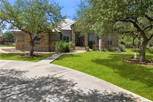 654 Copper Trce, New Braunfels, TX 78132 - Photo 4