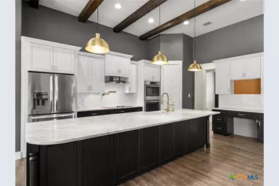 654 Copper Trace, New Braunfels, TX 78132 - Photo 6
