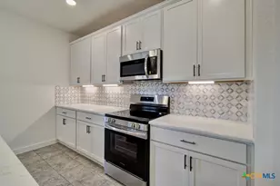 960 Tornado Rdg, New Braunfels, TX 78130 - Photo 18