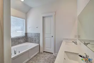 960 Tornado Rdg, New Braunfels, TX 78130 - Photo 24