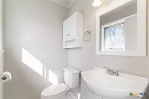 703 S 13th St, Copperas Cove, TX 76522 - Photo 16