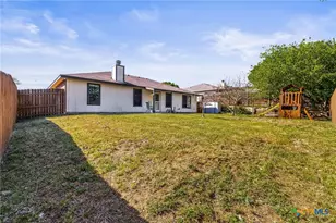 1107 Travis Cir, Copperas Cove, TX 76522 - Photo 32