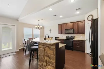 317 Tuscany Drive, Victoria, TX 77904 - Photo 6