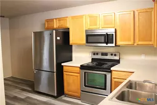 415 E 4th Ave, Belton, TX 76513 - Photo 2