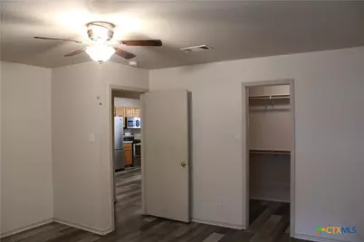 415 E 4th Avenue, Belton, TX 76513 - Photo 10