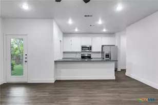 1916 Royal Loop, Belton, TX 76513 - Photo 4