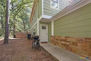 119 N Kanaio Dr, Bastrop, TX 78602 - Photo 4