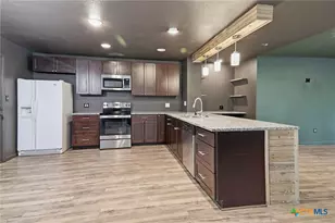 119 N Kanaio Dr, Bastrop, TX 78602 - Photo 8