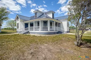 1370 Co Rd 353, Shiner, TX 77984 - Photo 1